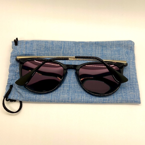 Sunglasses Pink Mirrored Lenses with Black & Silver Tone Frames. Polarized. - Picture 10 of 12